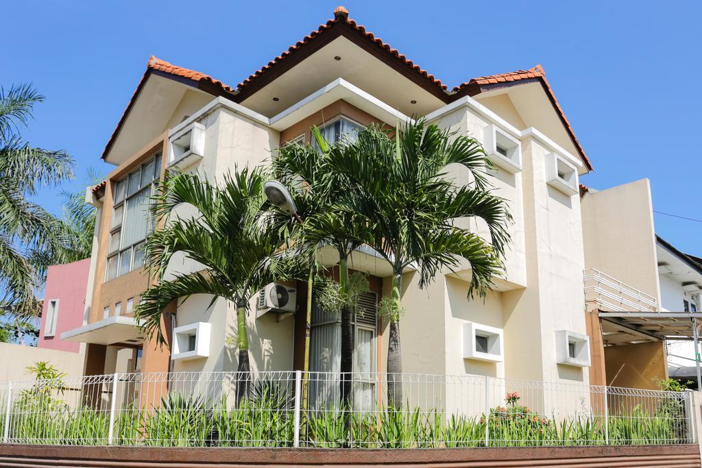 Reddoorz Plus @ Candrawulan Buahbatu Bandung Exterior foto