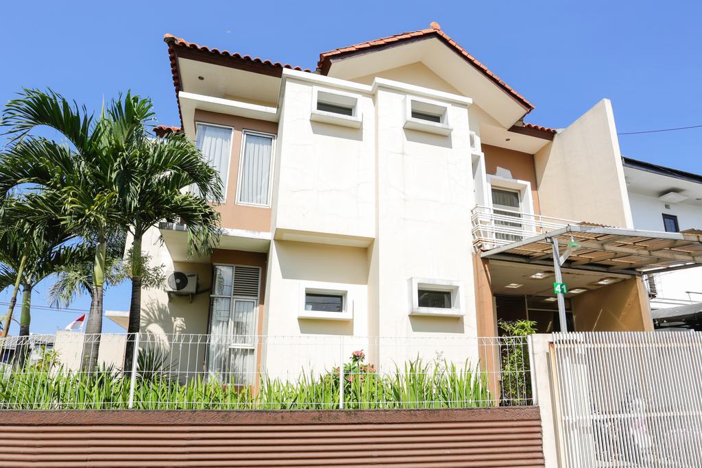 Reddoorz Plus @ Candrawulan Buahbatu Bandung Exterior foto