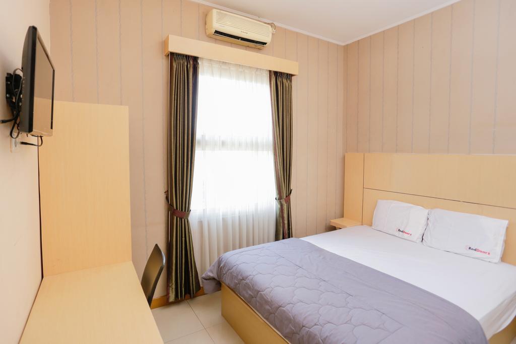 Reddoorz Plus @ Candrawulan Buahbatu Bandung Exterior foto